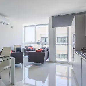 https://lovely-city-apartment-with-terrace-in-saint-julian.hotelssaintjulians.com